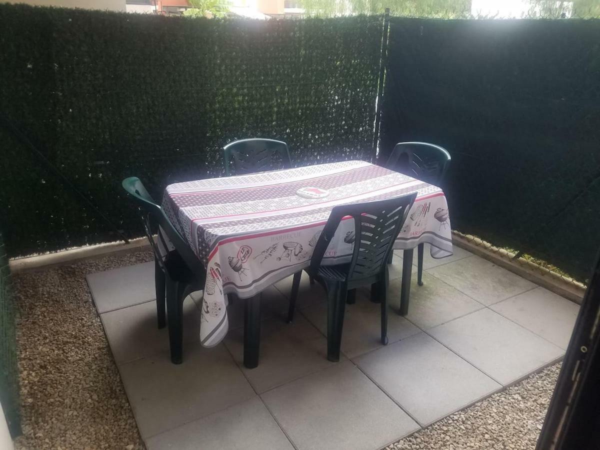 F1 De 36M2 Avec Terrasse Et Parking Privatif. Apartment La Roquette-sur-Siagne Bagian luar foto